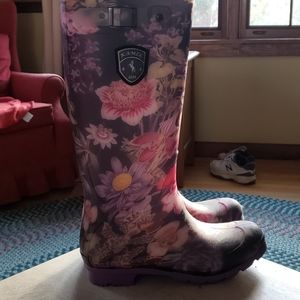 Kamik rubber boots